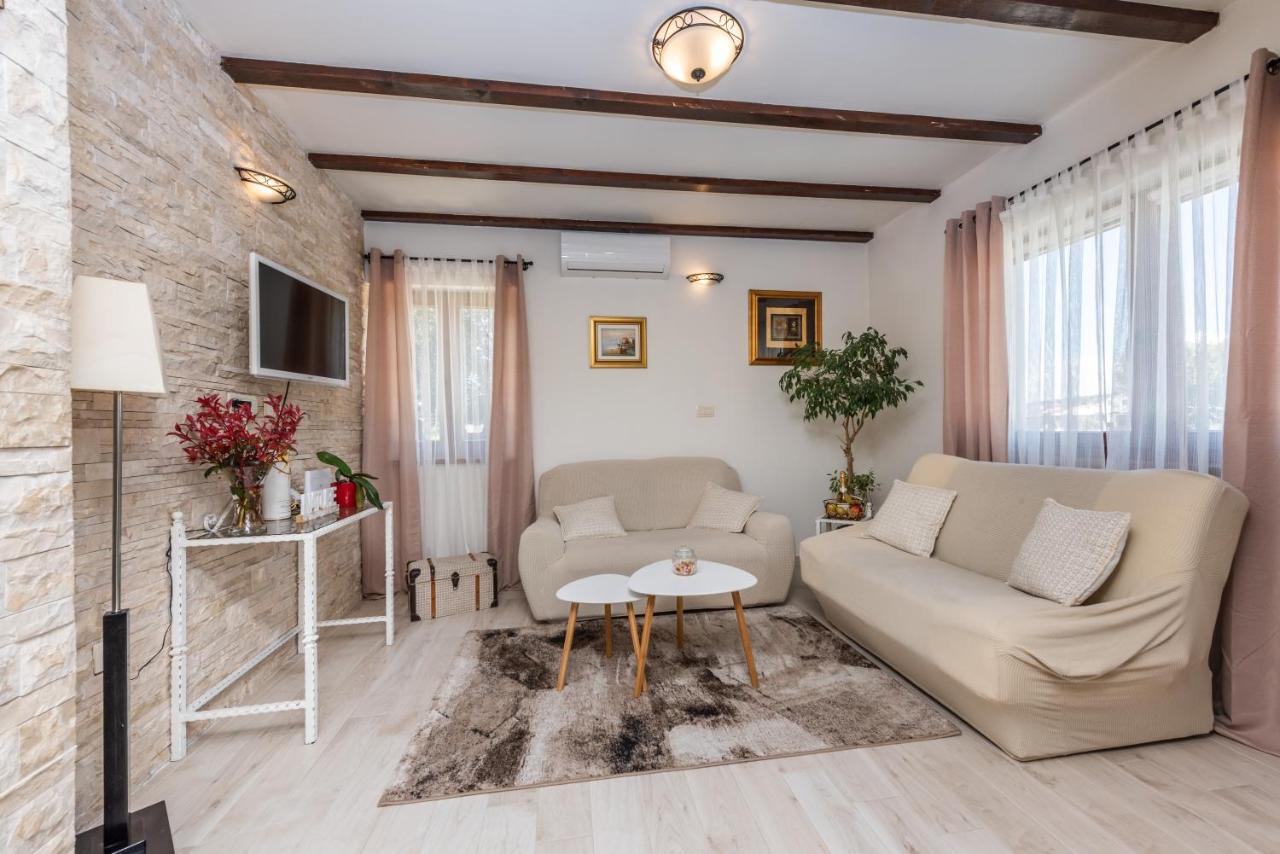 Villa Aldonna Bibinje Eksteriør billede